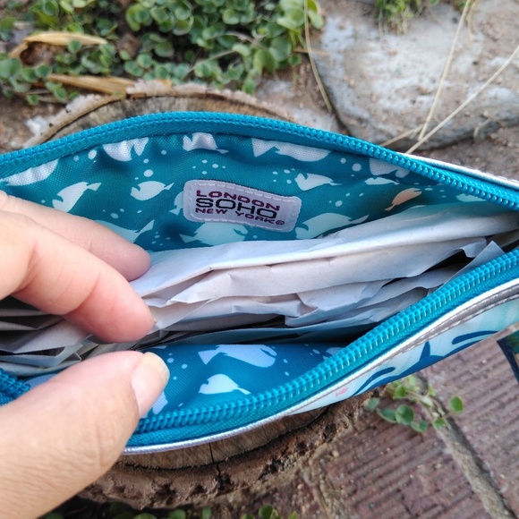 Finding Dory Wristlet - Picture 6 of 7